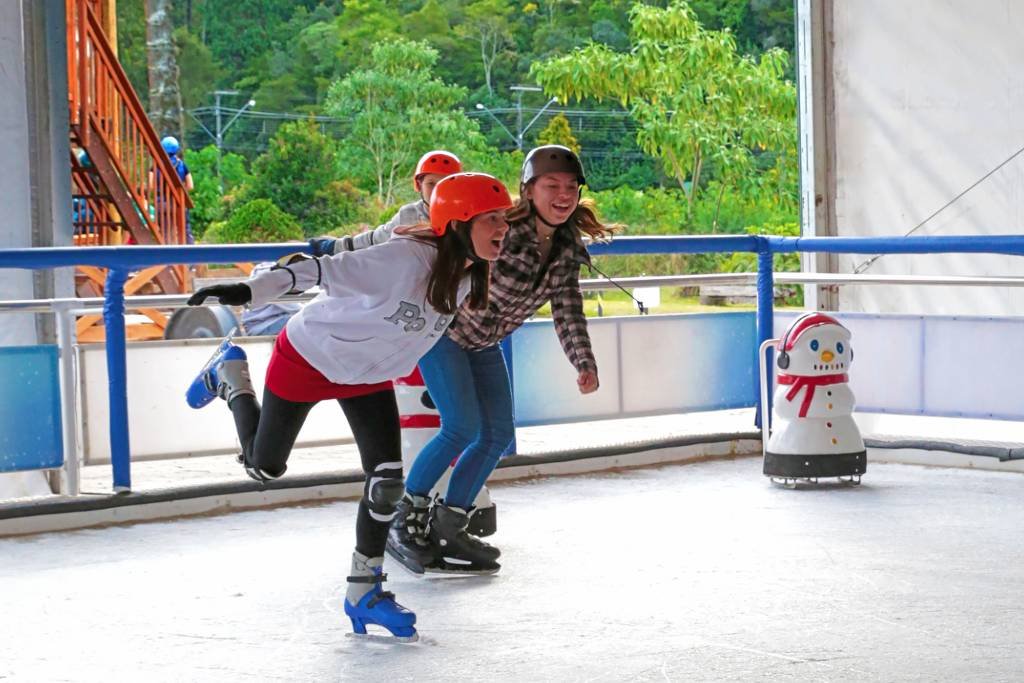 West Plaza - pista de patinação (2)