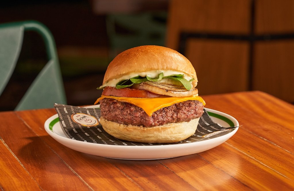Cabana Burger - Wagyu 2.0 - The Salad Wagyu - 5.jpg