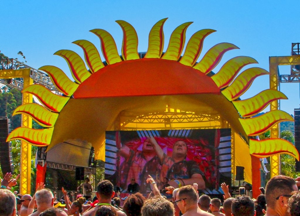 CREATOR: gd-jpeg v1.0 (using IJG JPEG v62), quality = 100